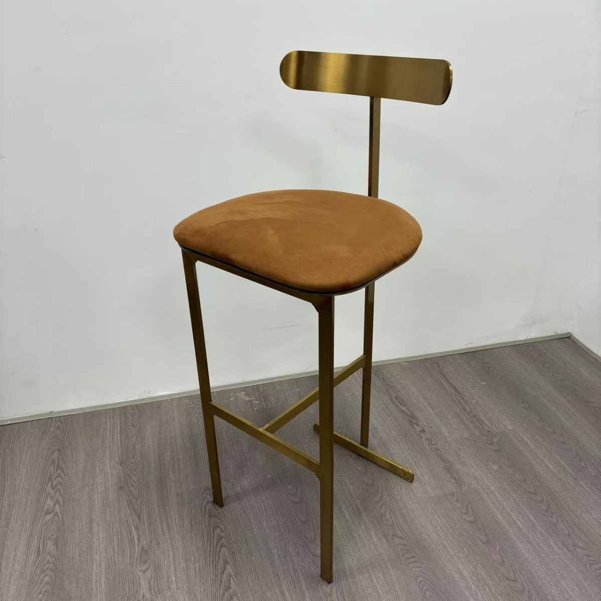 Light Luxury Metal High-End Bar Stool with Adjustable Height, Swivel Backrest, Suitable for Home and Bar Use, High-End Bar Stool Chair