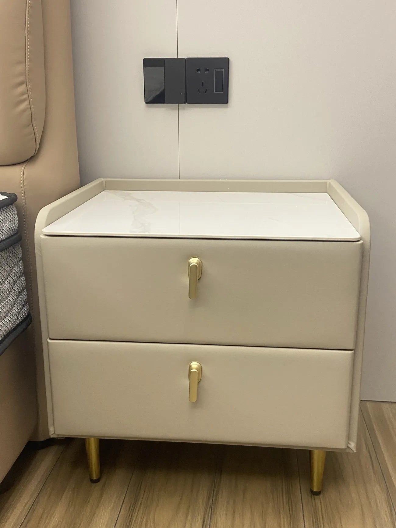 Nightstand Bedside Table OME01