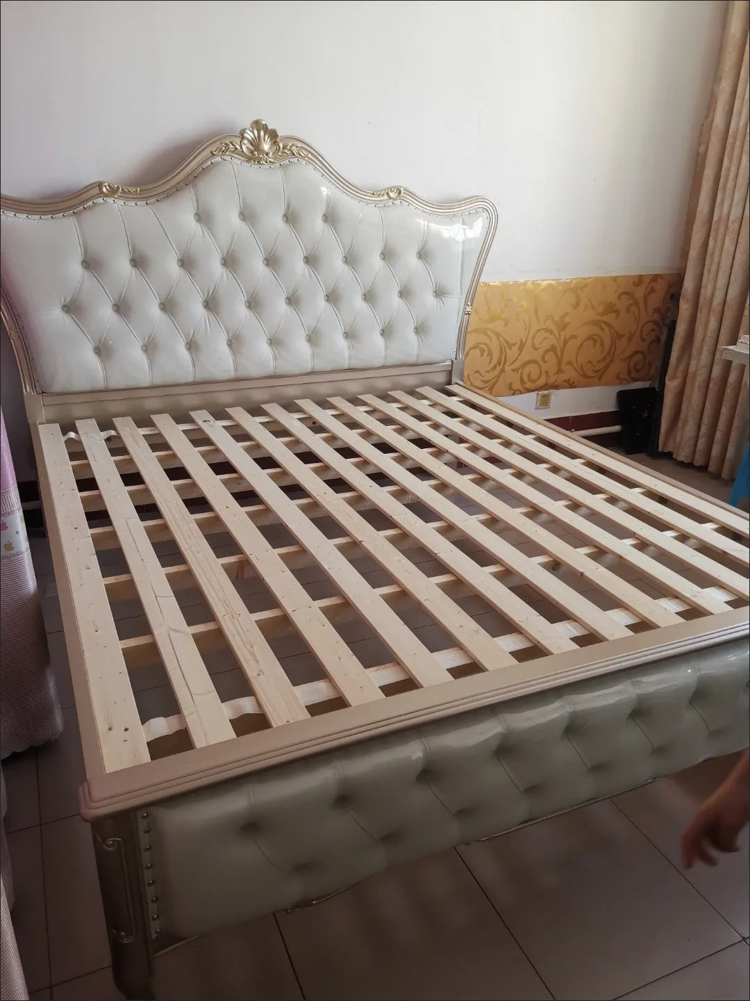 Leather Bed JKH01